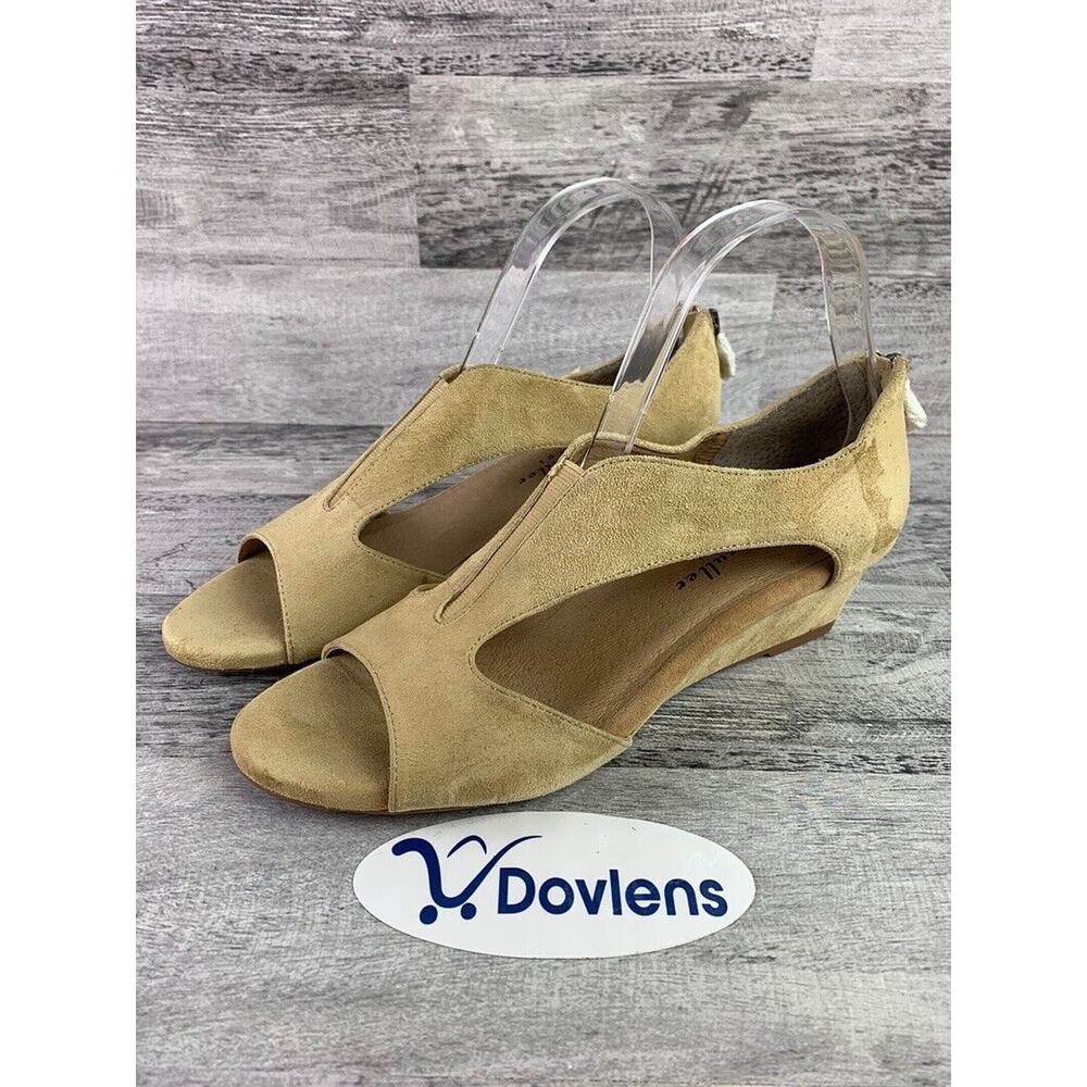 Bettye Muller Taupe Suede Womens Peep-Toe Wedge Sandals Size 8.5